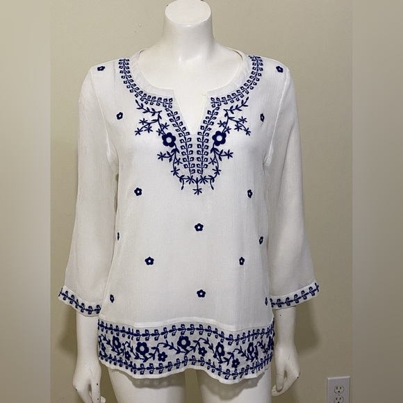 LUCKY BRAND | White & Blue Embroidered Peasant Sheer 3/4 Sleeve Top - Picture 1 of 13